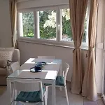 Rina Deluxe Apartman *
